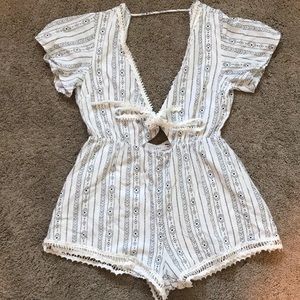*NWOT* LUSH patterned romper.